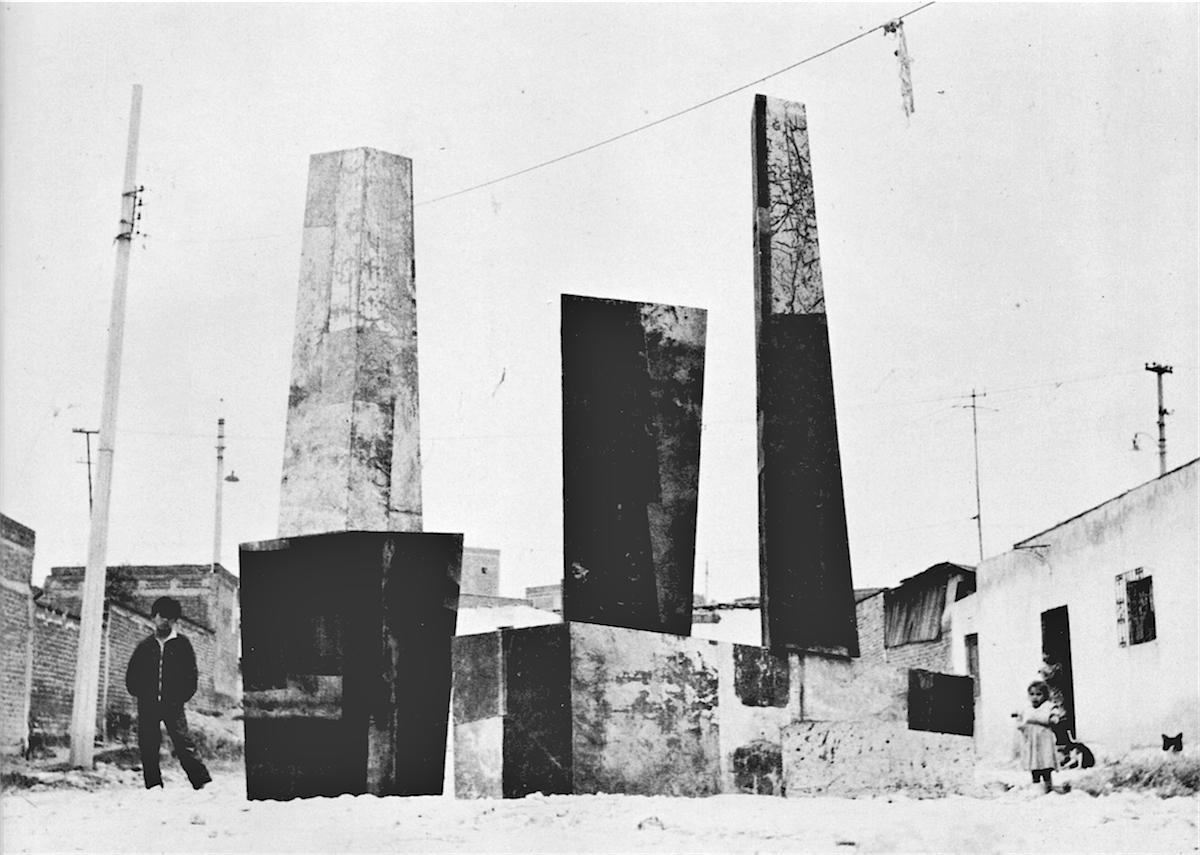 Mathias Goeritz: Realization No. 3, Mexico City 1959 © Clive Bamford Smith: Builders in the Sun