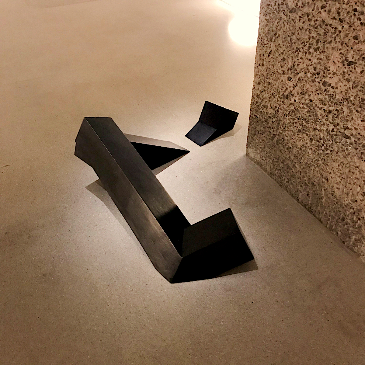 Isamu Noguchi: Floor Frame (1962 - 1987) photo © Thomas Deckker 2022