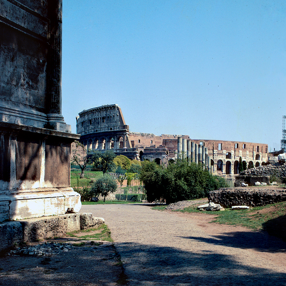 Flavian Amphitheatre, Rome (70-80 AD) photo © Thomas Deckker 1984