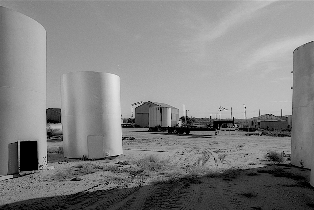 Rhodes Welding, Snyder, Texas photo © Thomas Deckker 1995